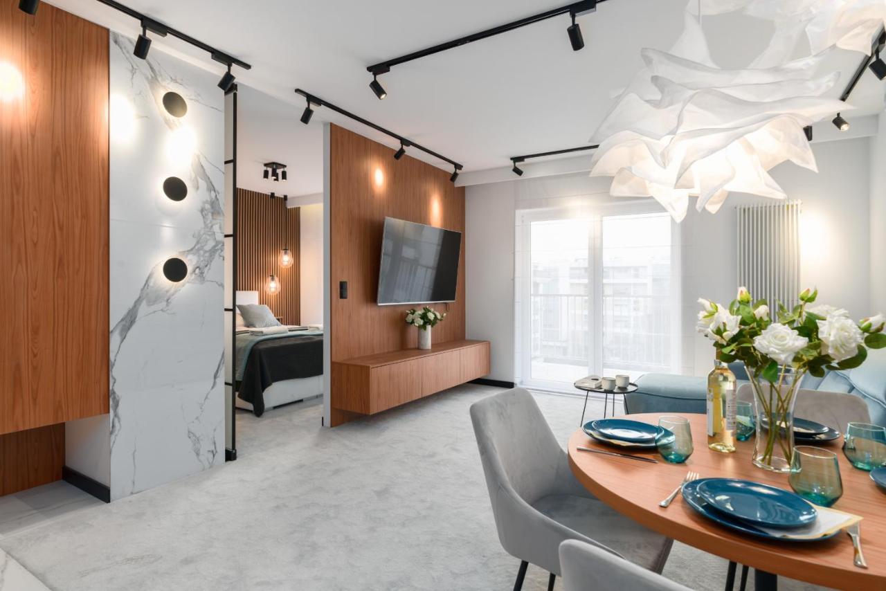 Wilczak Apartment With Free Garage Poznan By Noclegi Renters Екстериор снимка