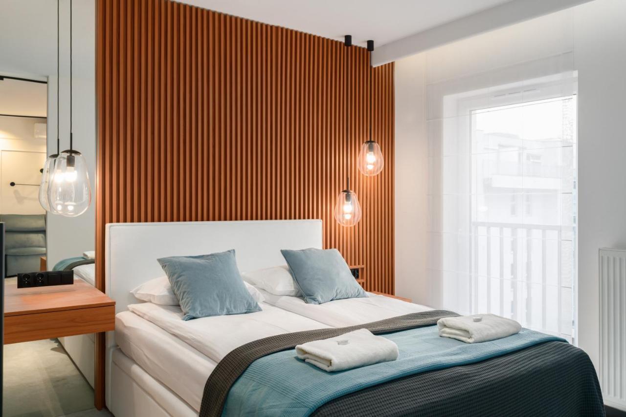 Wilczak Apartment With Free Garage Poznan By Noclegi Renters Екстериор снимка